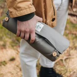 Matelas De Voyage Pour Chien Enroulable Compass Band & Roll -Pet Haven Soldes 257602689 2992322254313796 2558465780929441433 n