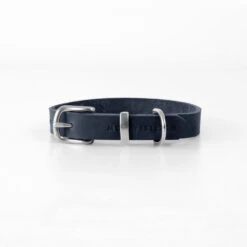 Collier Pour Chien En Cuir Souple The Classic -Pet Haven Soldes collar navy silver min 1