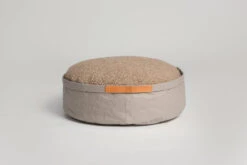 Coussin Pour Chat Et Chien Irvin (3 Couleurs) -Pet Haven Soldes s768842417857699996 p115 i11 w1200