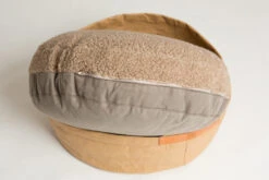 Coussin Pour Chat Et Chien Irvin (3 Couleurs) -Pet Haven Soldes s768842417857699996 p116 i12 w640